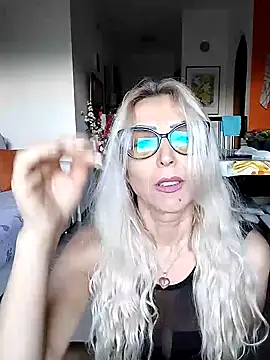  sexyBLONDE46  online show from February 10, 11:31 am