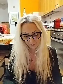  sexyBLONDE46  online show from February 16, 2:10 am