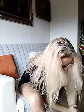  sexyBLONDE46  online show from February 5, 10:55 am