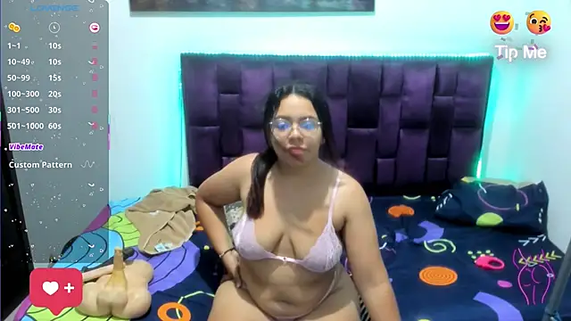 lunna noir online show from November 25, 11:05 pm