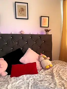 Im Lyan online show from October 4, 3:24 pm