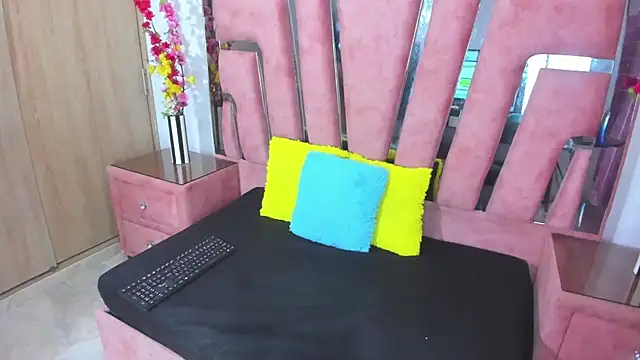 MaraKarly online show from February 26, 11:27 pm