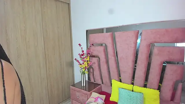 MaraKarly online show from November 30, 6:41 pm