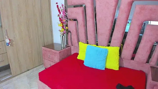 MaraKarly online show from March 11, 12:10 pm