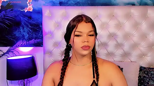Snapshot of Valeria_Swett_ chatting on June 9, 8:54 pm Valeria Swett online show from June 9, 8:54 pm