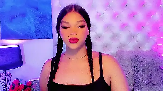 Valeria Swett  online show from February 26, 8:09 pm