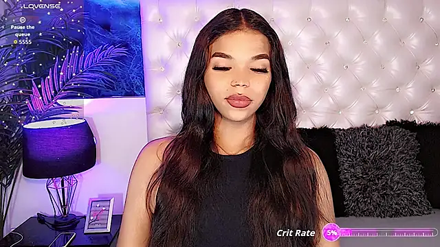 Snapshot of Valeria_Swett_ chatting on November 7, 4:50 am Valeria Swett online show from November 7, 4:50 am