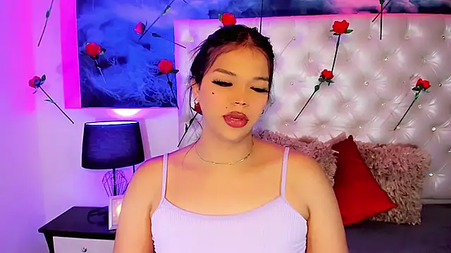 Valeria Swett  online show from February 19, 9:01 pm