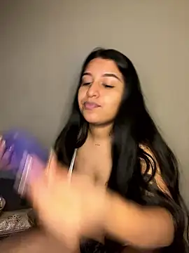  Chloe Smith online show from January 17, 3:26 pm