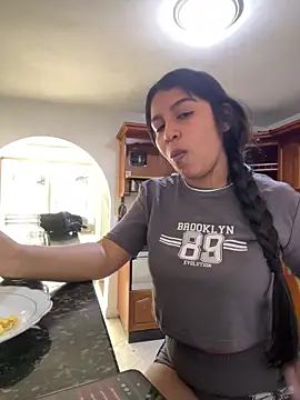  Chloe Smith online show from March 5, 2:46 pm