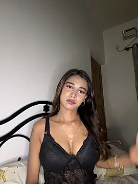 STRIP GLOW online show from July 4, 6:01 pm