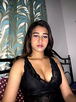 STRIP GLOW online show from January 7, 11:21 pm