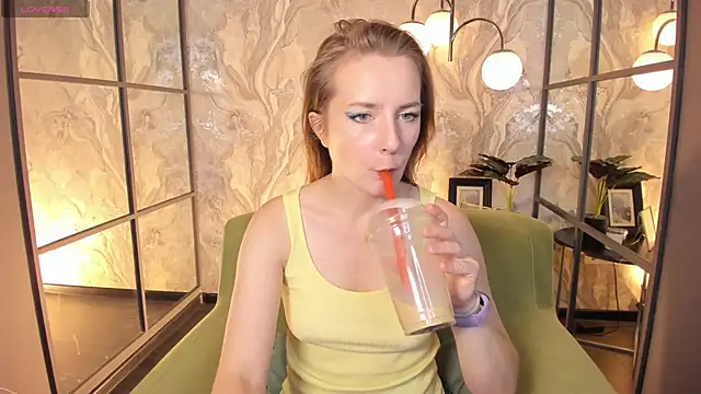 MeggySun online show from September 22, 1:39 pm