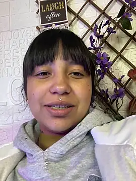 Snapshot of Sophi_Kalifa chatting on September 19, 1:59 pm Sophi Kalifa online show from September 19, 1:59 pm