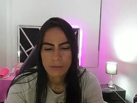 Snapshot of charlotthe_ee chatting on October 11, 11:17 pm charlotthe ee online show from October 11, 11:17 pm