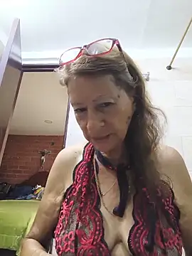 MaryLunne online show from May 24, 10:20 pm