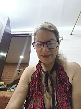 MaryLunne online show from July 9, 11:10 am