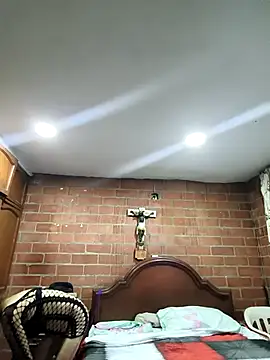 MaryLunne online show from March 4, 11:18 am