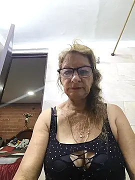 MaryLunne online show from March 29, 12:01 am