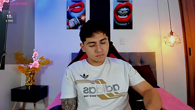 Nicolas James Sc online show from September 24, 1:39 pm