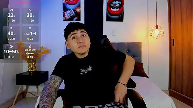 Nicolas James Sc online show from October 6, 1:45 pm