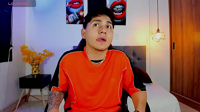 Nicolas James Sc online show from October 1, 1:26 pm