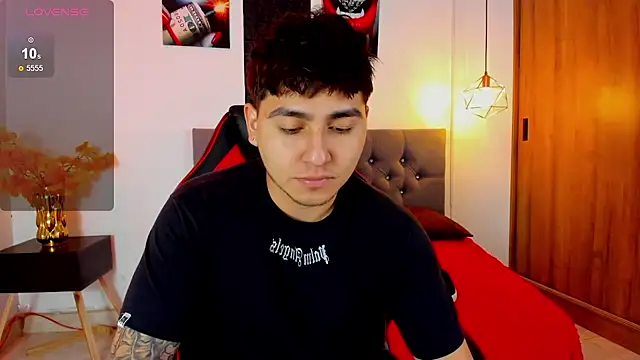 Nicolas James Sc online show from December 15, 1:39 pm