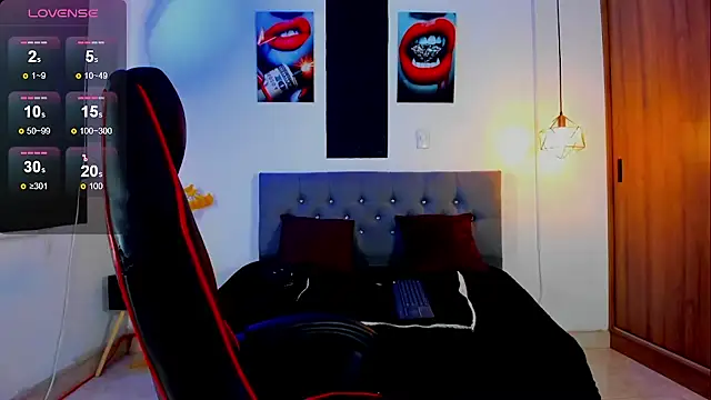 Nicolas James Sc online show from November 15, 12:53 pm