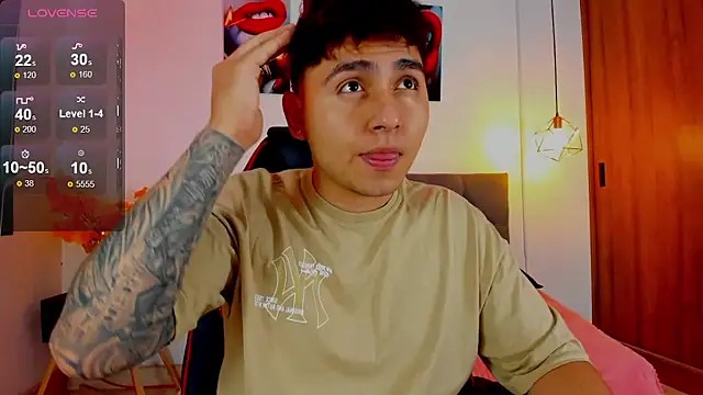 Nicolas James Sc online show from February 3, 1:49 pm