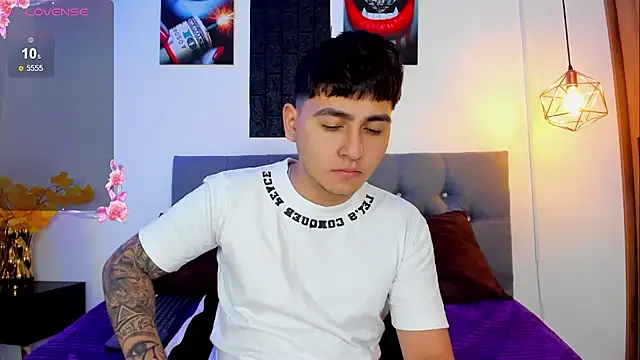 Nicolas James Sc online show from October 23, 1:43 pm