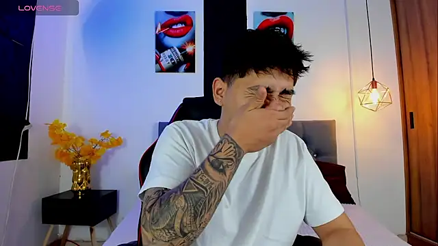 Nicolas James Sc online show from September 29, 2:23 pm