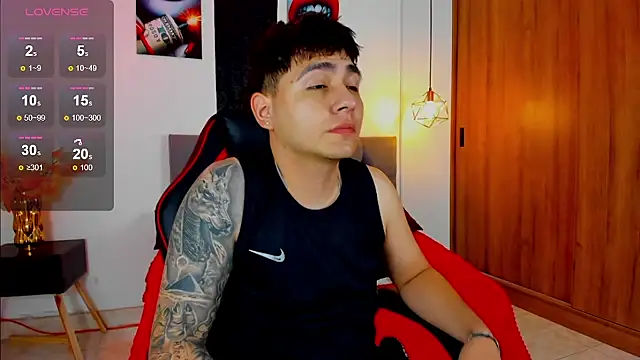 Nicolas James Sc online show from December 18, 1:37 pm