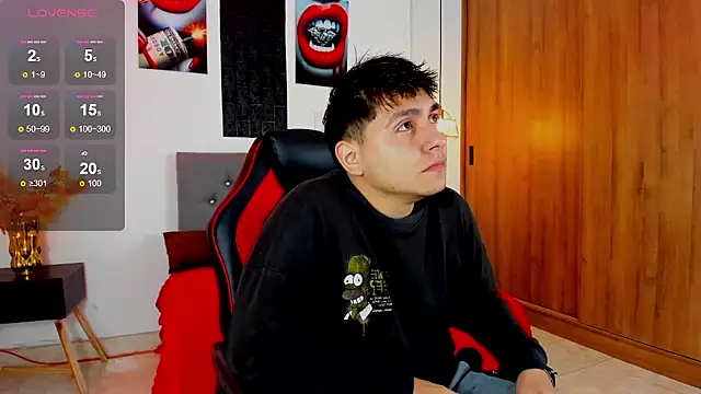 Nicolas James Sc online show from December 20, 12:41 pm