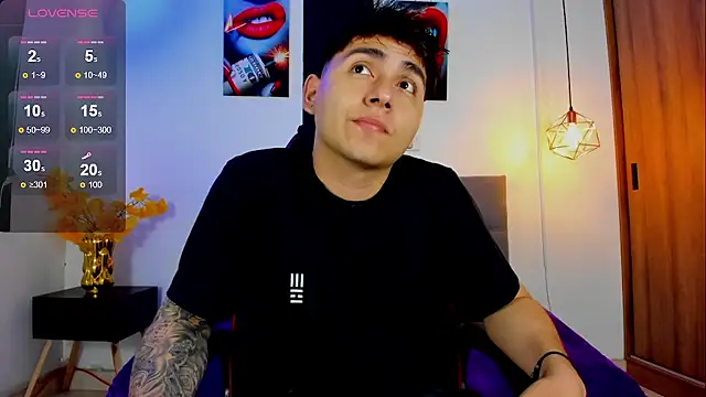 Nicolas James Sc online show from September 18, 1:36 pm