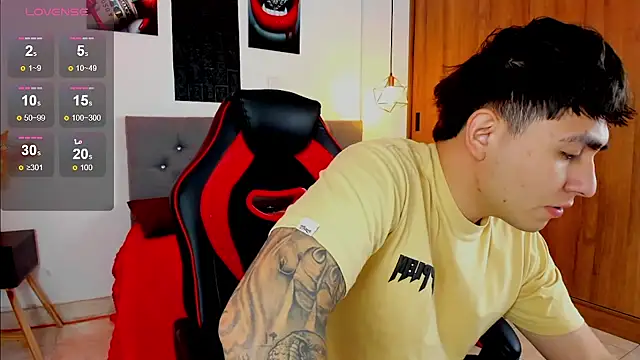 Nicolas James Sc online show from December 22, 1:44 pm