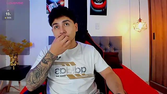 Nicolas James Sc online show from October 15, 1:52 pm