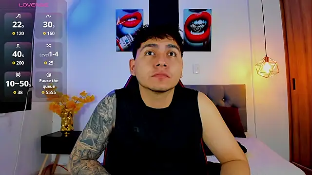 Nicolas James Sc online show from October 2, 1:36 pm