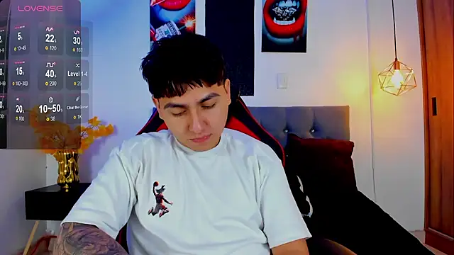 Nicolas James Sc online show from November 12, 1:37 pm