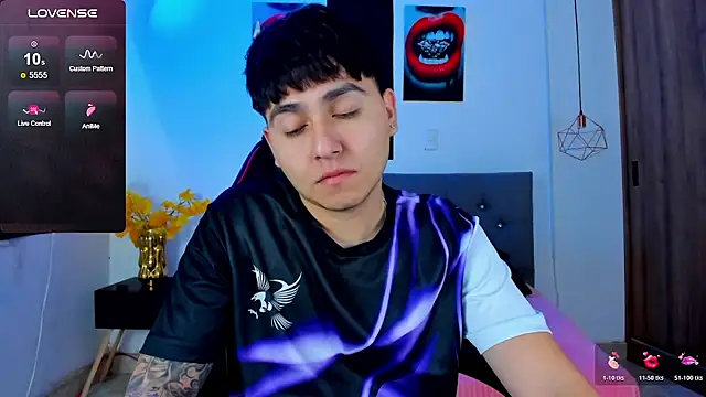 Nicolas James Sc online show from February 14, 1:00 pm