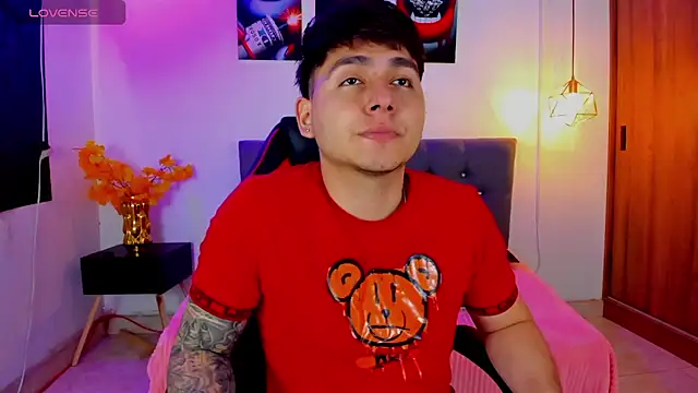 Nicolas James Sc online show from February 9, 2:59 pm