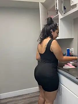 Snapshot of latina_curvy22 chatting on October 1, 6:56 pm latina curvy22 online show from October 1, 6:56 pm