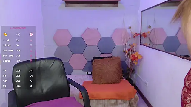 Snapshot of Ximena_Grant chatting on July 6, 11:39 am Ximena Grant online show from July 6, 11:39 am
