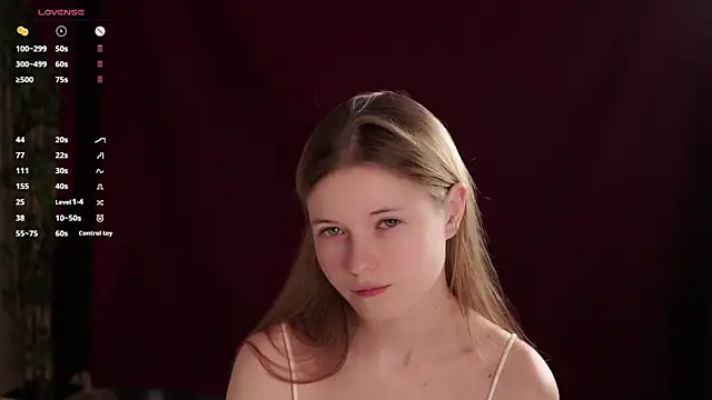 Snapshot of LynHillaire chatting on July 8, 1:01 pm LynHillaire online show from July 8, 1:01 pm