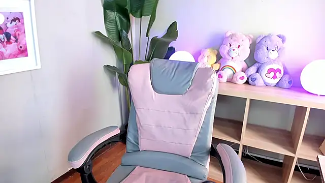 Mystic blue online show from January 13, 12:42 pm