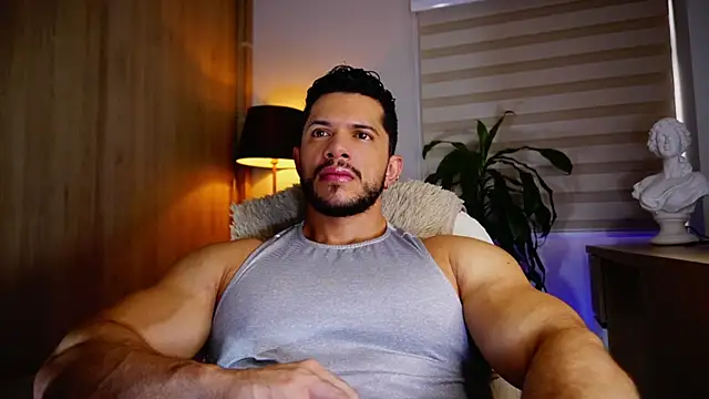 Snapshot of Erick_Thompsonx chatting on September 13, 7:47 pm Erick Thompsonx online show from September 13, 7:47 pm