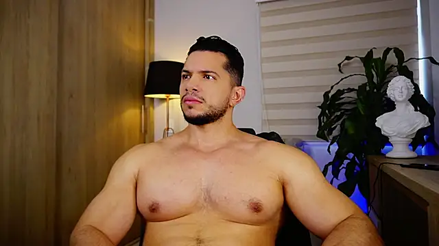 Snapshot of Erick_Thompsonx chatting on February 28, 4:28 pm Erick Thompsonx online show from February 28, 4:28 pm