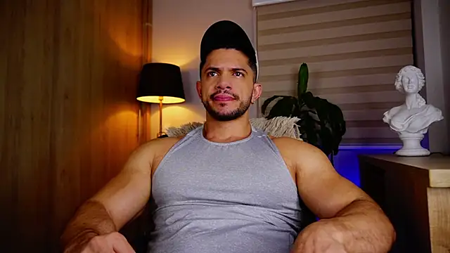 Snapshot of Erick_Thompsonx chatting on October 17, 1:42 am Erick Thompsonx online show from October 17, 1:42 am