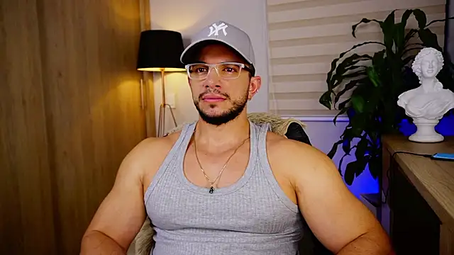 Erick Thompsonx online show from March 5, 11:32 pm