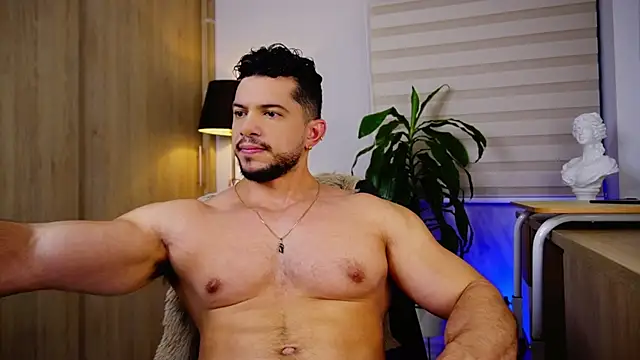 Snapshot of Erick_Thompsonx chatting on December 3, 10:31 pm Erick Thompsonx online show from December 3, 10:31 pm