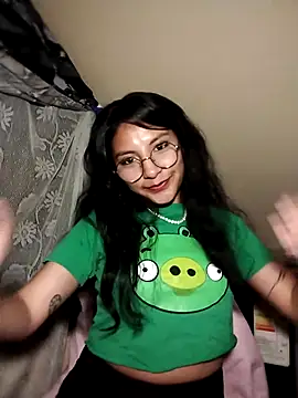 Snapshot of Regina_Shine chatting on September 16, 4:57 am Regina Shine online show from September 16, 4:57 am